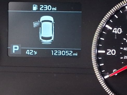 Used 2020 Kia Telluride LX image 20