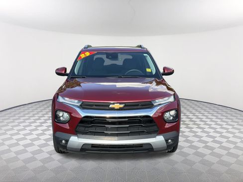 Used 2023 Chevrolet TrailBlazer LT w/ Convenience Package FWD image 2