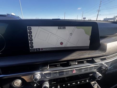 Used 2025 Kia Telluride SX Prestige X-Line image 16