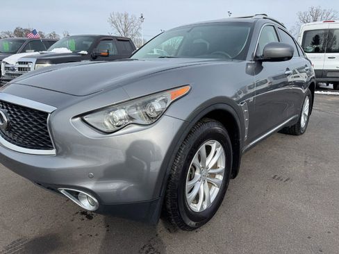 Used 2017 INFINITI QX70 AWD w/ Premium Package image 9