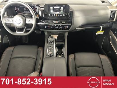 New 2025 Nissan Pathfinder Platinum w/ Cargo Package