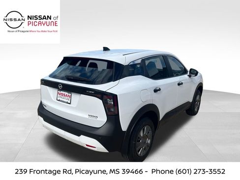 New 2026 Nissan Kicks S image 5