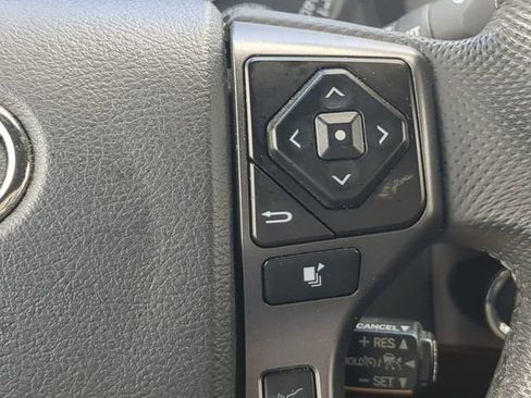 Certified 2021 Toyota Tacoma TRD Off-Road w/ TRD Premium Off Road Package AWD/4WD image 27