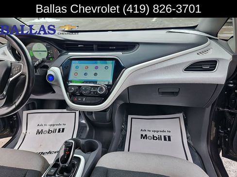 Certified 2021 Chevrolet Bolt LT image 28