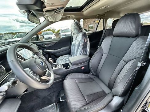 Certified 2025 Subaru Outback Premium AWD/4WD image 11