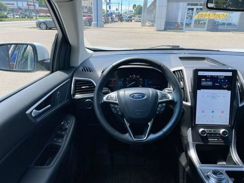 Used 2024 Ford Edge SEL w/ Convenience Package AWD/4WD image 13