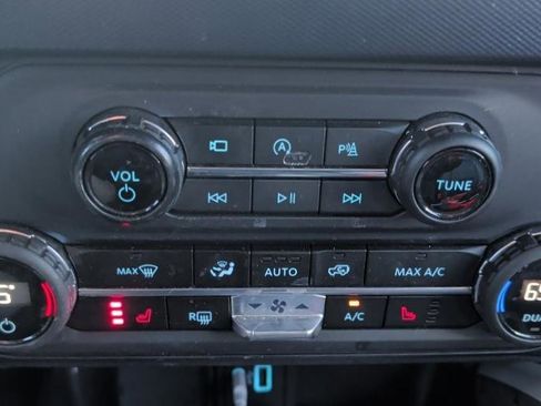 Used 2023 Ford Bronco Outer Banks image 10