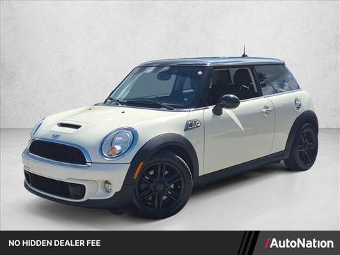 Used 2013 MINI Cooper S FWD image 1
