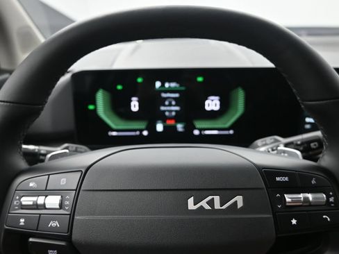 New 2027 Kia Sportage S FWD image 14