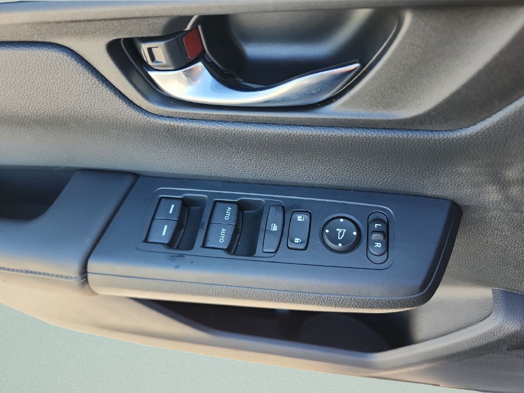 Used 2025 Honda CR-V EX image 23
