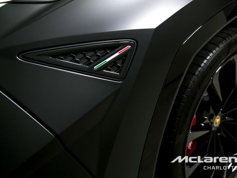 Used 2024 Lamborghini Urus S image 41