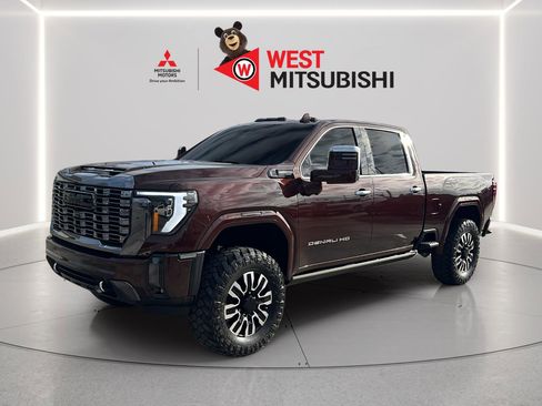 Used 2024 GMC Sierra 2500 Denali Ultimate image 2