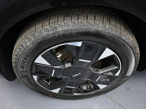 New 2026 Kia Sportage SX FWD image 14