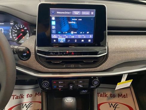 New 2025 Jeep Compass Sport image 20