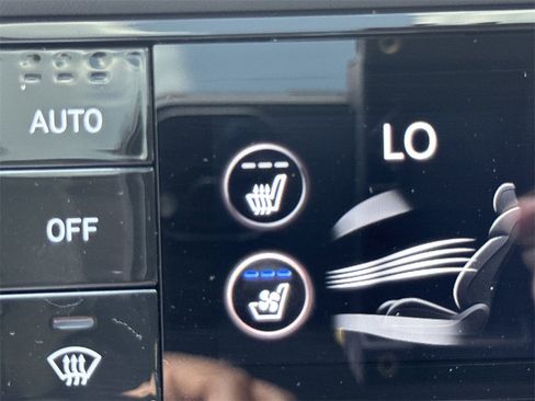 Used 2026 Genesis G70 2.5T Prestige image 30