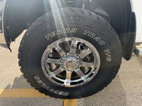 Used 2018 RAM 2500 SLT w/ Luxury Group image 10