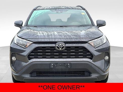 Used 2019 Toyota RAV4 XLE image 3