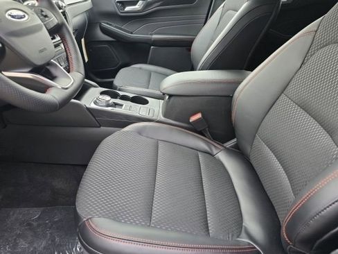 New 2025 Ford Escape ST-Line w/ Cold Weather Package image 8