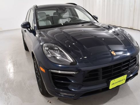 Used 2018 Porsche Macan GTS AWD/4WD image 4