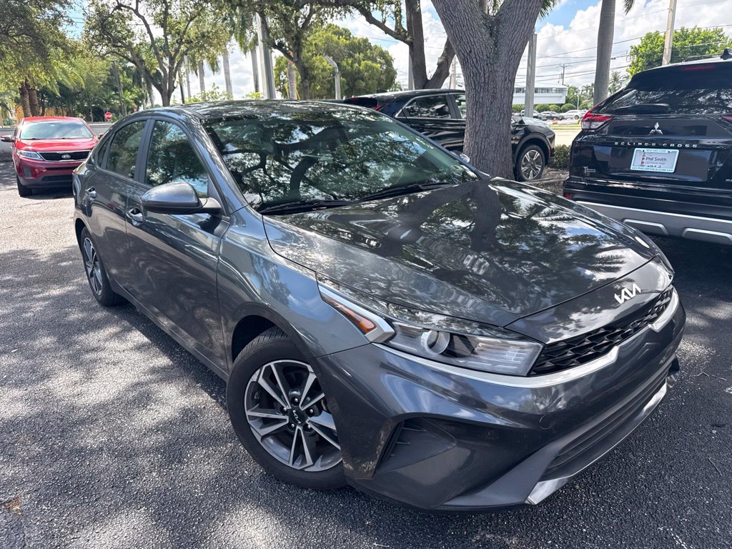Certified 2024 Kia Forte LXS FWD image 3
