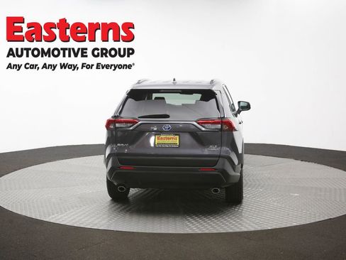 Used 2022 Toyota RAV4 XLE w/ Convenience Package AWD/4WD image 40