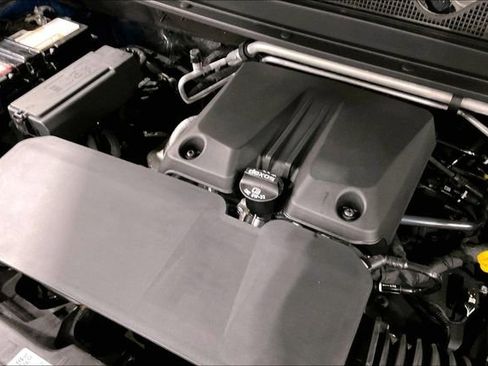 Used 2023 Chevrolet Colorado Trail Boss w/ Advanced Trailering Package image 35