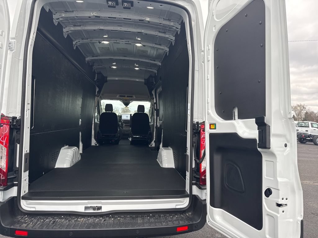New 2026 Ford Transit 350 148 High Roof Extended RWD image 21