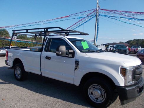 Used 2018 Ford F250 XL w/ Power Equipment Group image 16