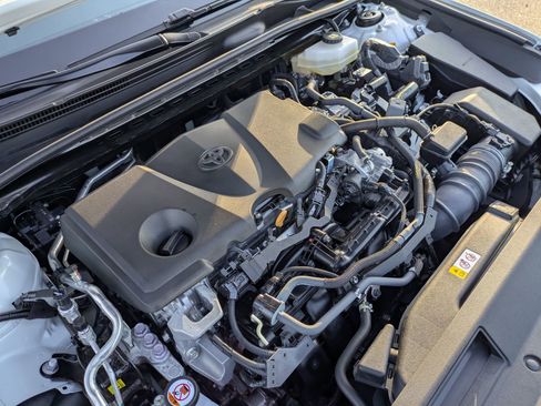 Used 2025 Toyota Camry XSE FWD image 40