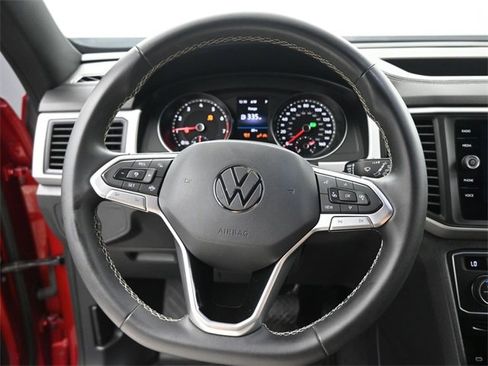 Used 2021 Volkswagen Atlas Cross Sport SE image 23