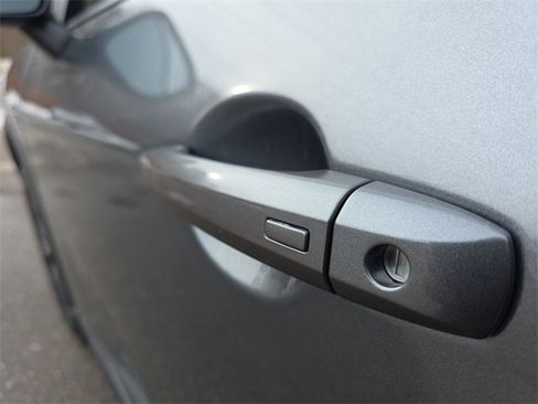 Certified 2022 Nissan Rogue SV image 29