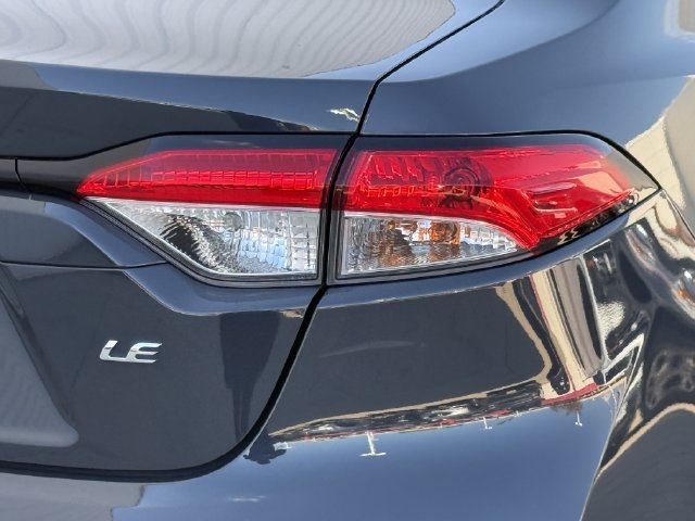 Used 2025 Toyota Corolla LE FWD image 8
