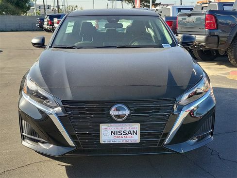 New 2025 Nissan Altima 2.5 SV image 19