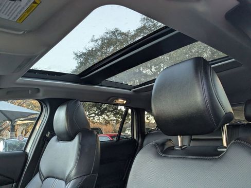 Used 2025 MAZDA CX-50 AWD 2.5 Hybrid w/ Premium Pkg image 16