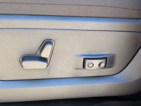 New 2026 RAM 2500 Big Horn AWD/4WD image 19