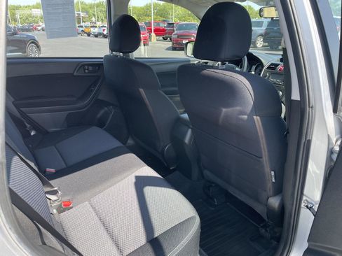 Used 2014 Subaru Forester 2.5i AWD/4WD image 20
