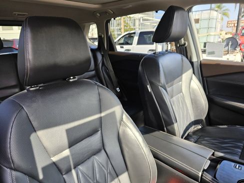 Used 2023 Nissan Rogue Platinum w/ Platinum Premium Package image 28