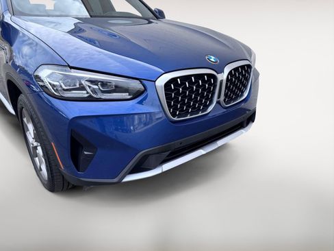 Used 2023 BMW X4 xDrive30i AWD/4WD image 6
