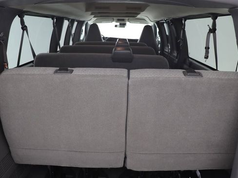 Used 2025 Chevrolet Express 3500 LT w/ LT Preferred Equipment Group image 28