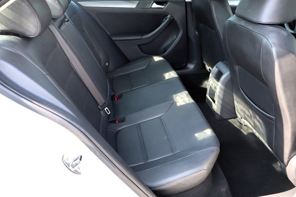 Used 2014 Volkswagen Jetta TDI FWD image 21