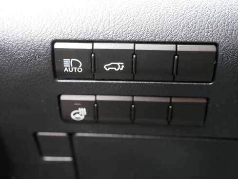 Used 2019 Lexus RX 350L w/ Premium Package image 26