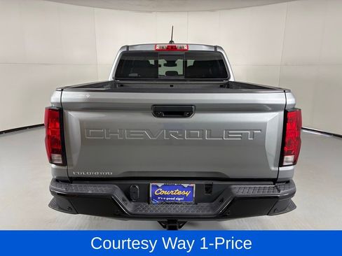 Used 2023 Chevrolet Colorado Trail Boss w/ Technology Package AWD/4WD image 9