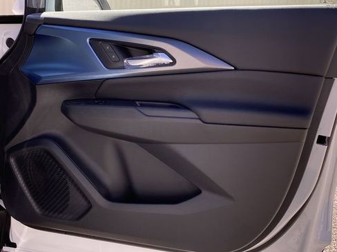 New 2026 Chevrolet Equinox EV LT FWD image 40