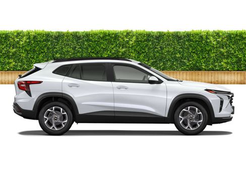 New 2026 Chevrolet Trax LT w/ Driver Confidence Package image 3