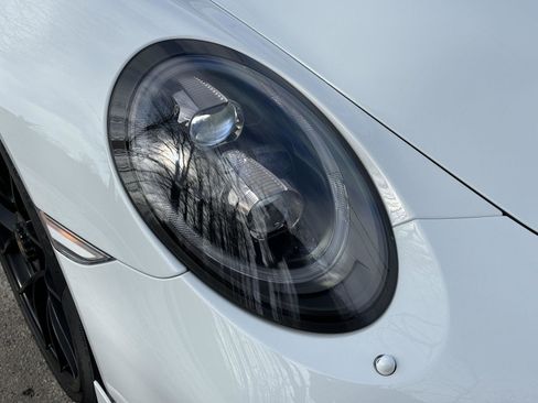 Used 2017 Porsche 911 Turbo S image 25