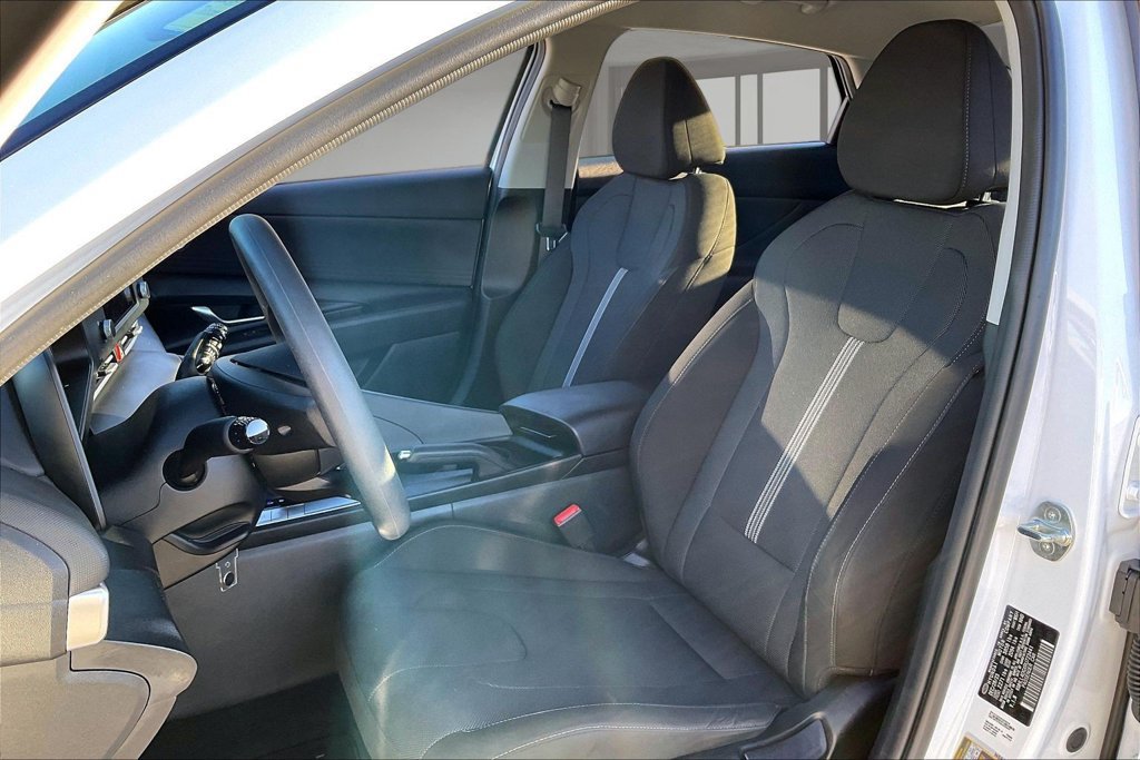 Used 2024 Hyundai Elantra SE FWD image 20