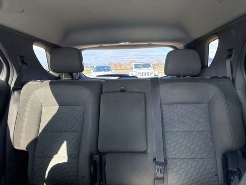 Used 2020 Chevrolet Equinox LT image 16