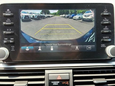 Used 2019 Honda Accord Touring image 16