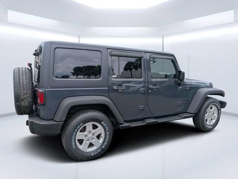 Used 2016 Jeep Wrangler Unlimited Sport w/ Quick Order Package 24S AWD/4WD image 3