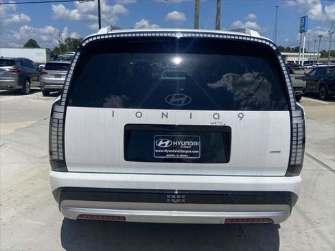 New 2026 Hyundai Ioniq 9 SEL image 3